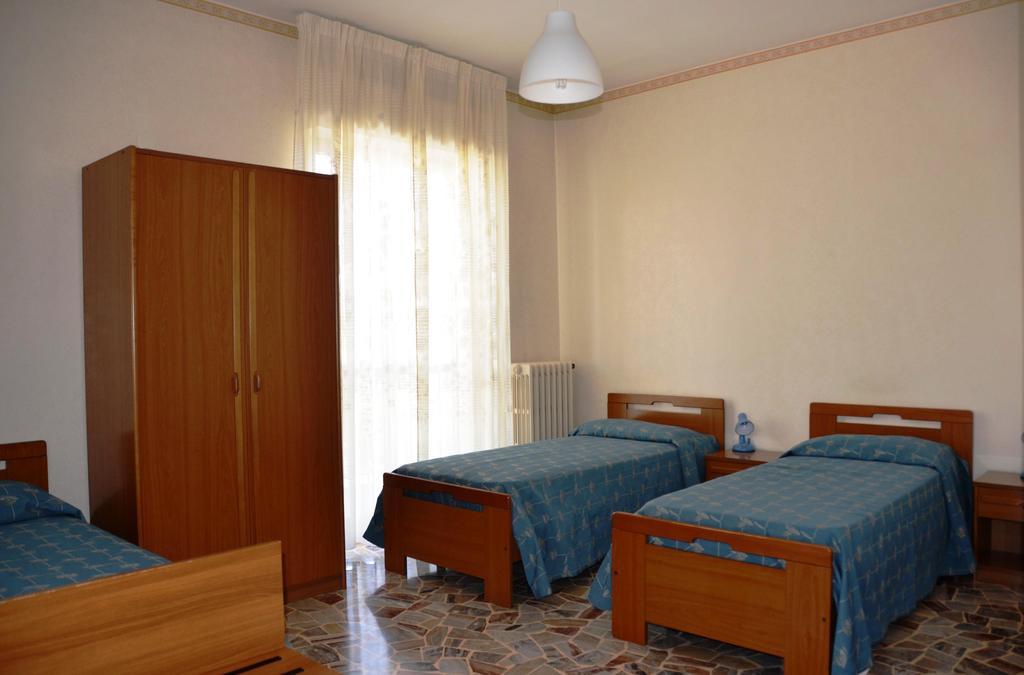 Hotel A-14 Modugno Quarto foto