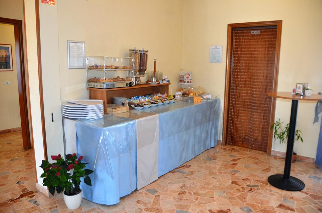 Hotel A-14 Modugno Exterior foto